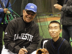バレンタイン元監督とツーショットです